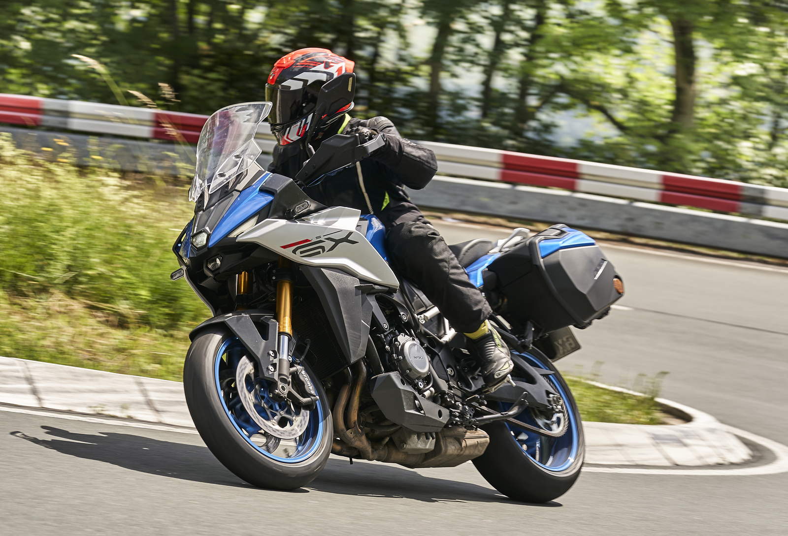 BMW S 1000 XR vs Suzuki GSX 1000 GX